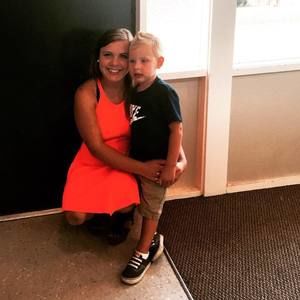 Meet your Posher, Makayla